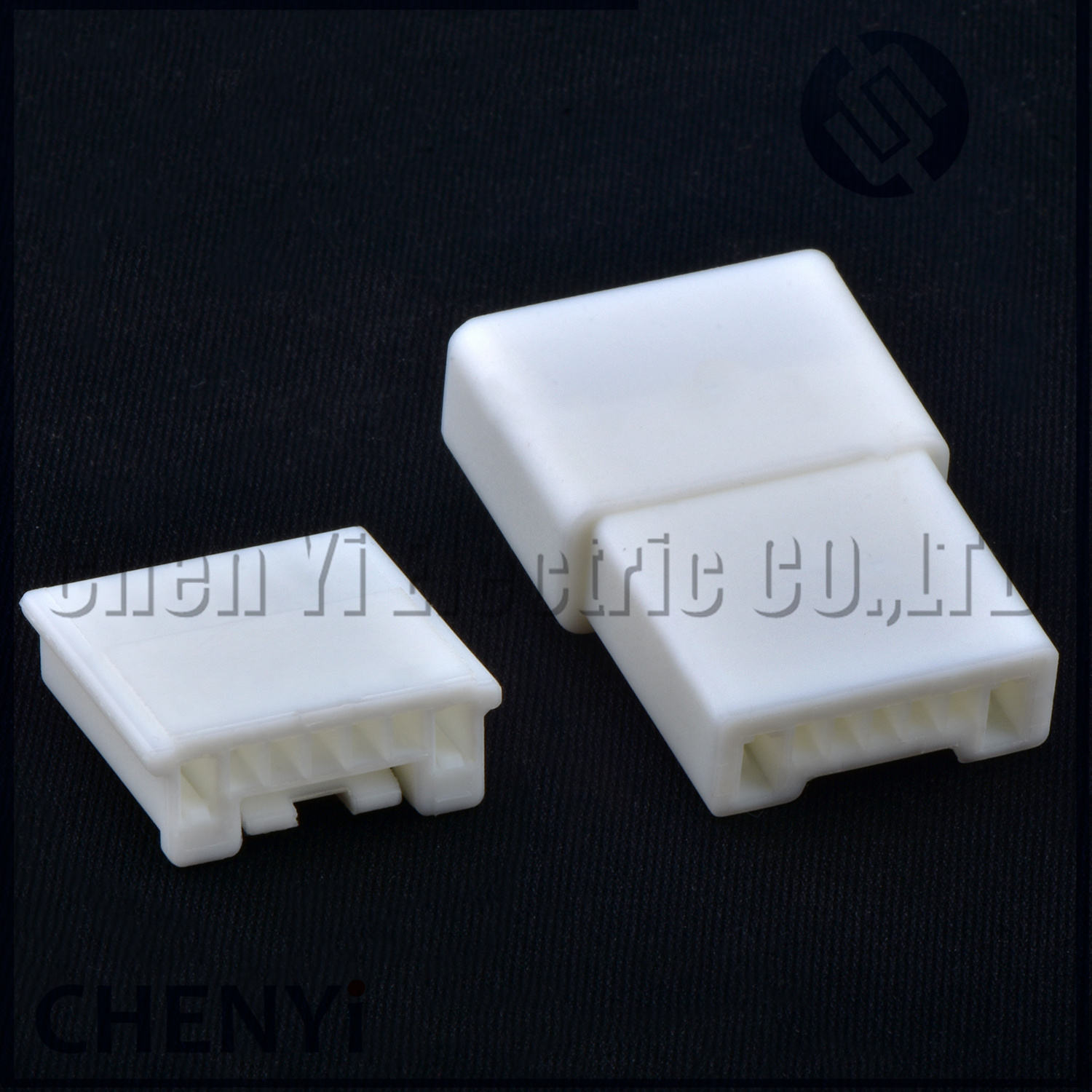 YUYI 1318801-1 7-Pin Automotive Co<i></i>nnector Plug - Central Lock, ECU Multimedia Socket